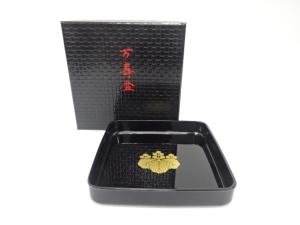 漆塗り　桐紋　万寿蓋